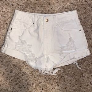 Forever 21 White frayed denim shorts NWOT